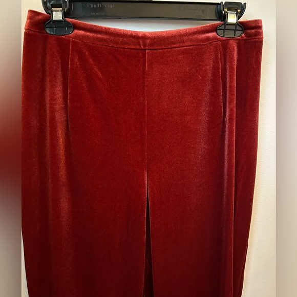 Yumi Kim. City Slicker Velvet Pants. Brick Velour. Medium - Picture 5 of 15